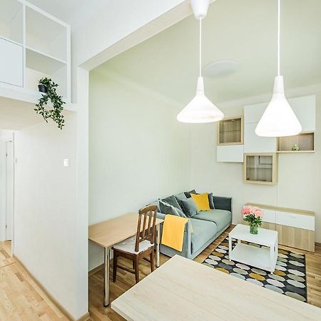 Lovely 1-Bedroom Apartment In Kaunas Old Town ภายนอก รูปภาพ